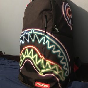 Meet your Posher, Robin